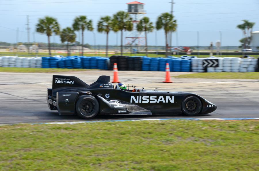  Nissan DeltaWing On Track Sebring 2012 года  (фото 45 из 50)